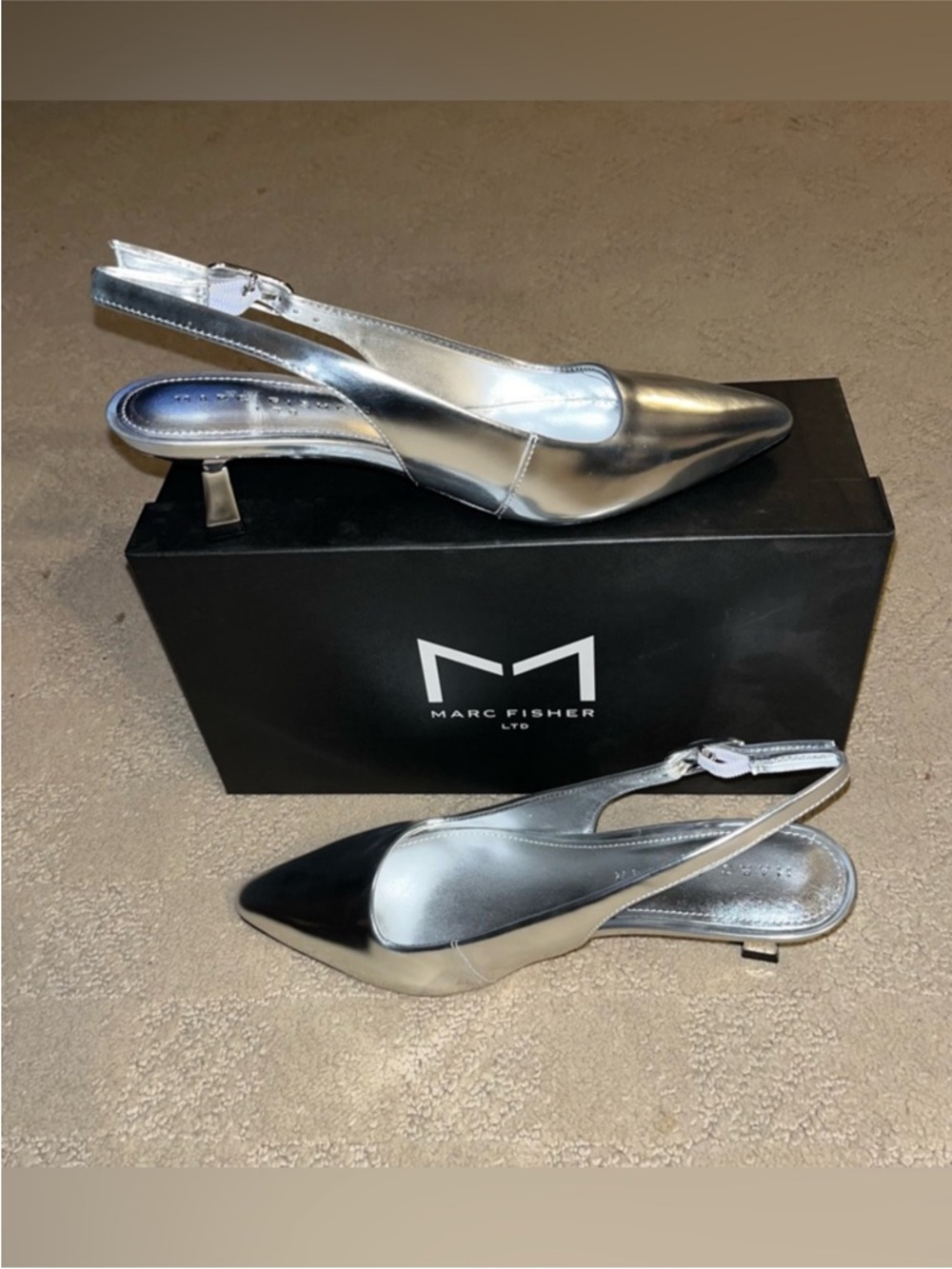 Marc Fisher LTD Kory Pointed Toe Kitten Heel Pump Silver 040 Leather Women’s 7 - Picture 4 of 15